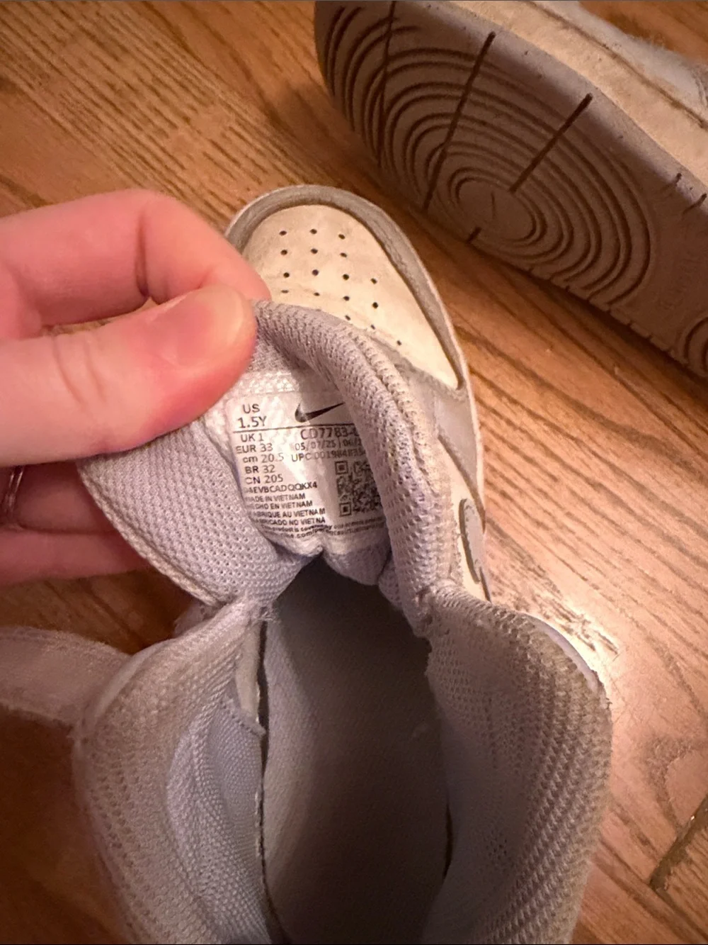 Nike Kids High-Top Sneakers in Beige and Light Gray